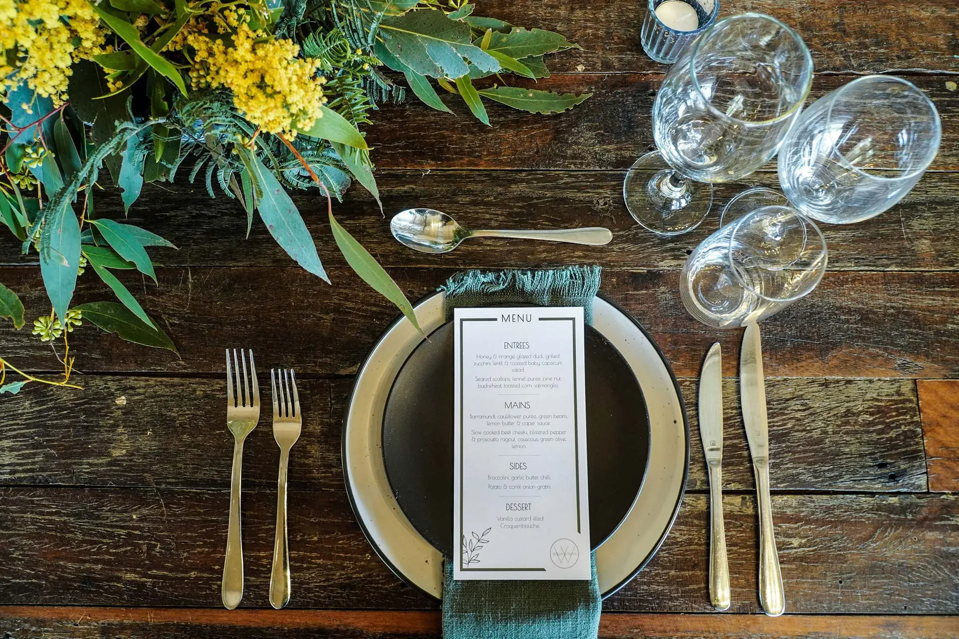 Reception table setting